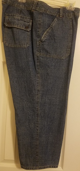 🌟Liz Clairborne Cropped Jeans - Picture 3 of 3